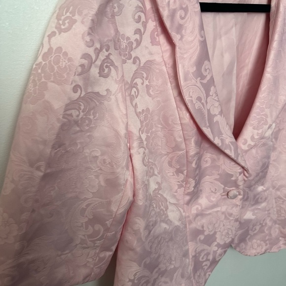 Vintage Pink Blazer Cropped Shiny Floral Barbie Pink Blazer Shrug Audrey Hepburn - Picture 12 of 15